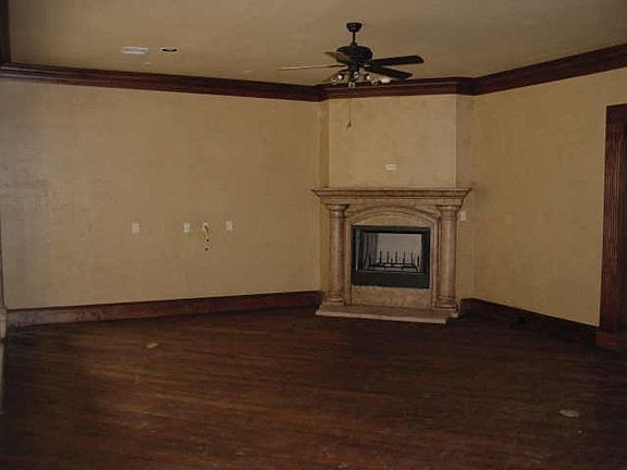 4th image of 1728 Magic Valley Ln