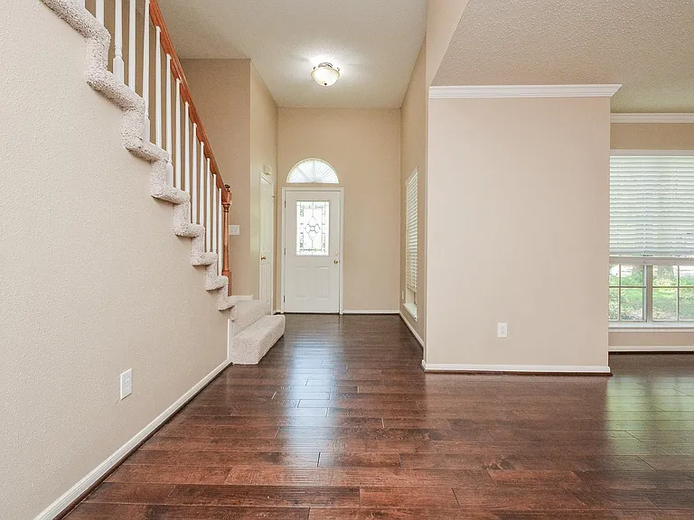 10 Ridgecross Pl — Photo 4