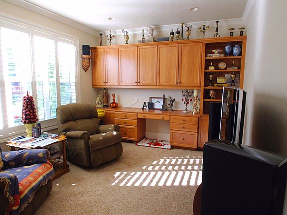 5th image of 12007 NE 45th Ave