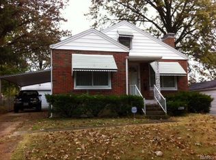 2220 Normandy Dr, Saint Louis, MO 63121