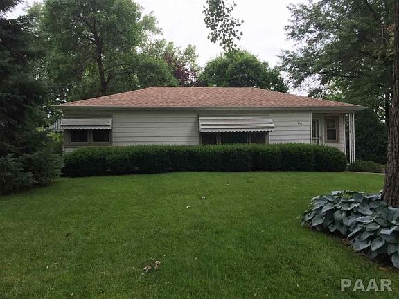 3rd image of 1517 W Shenandoah Dr