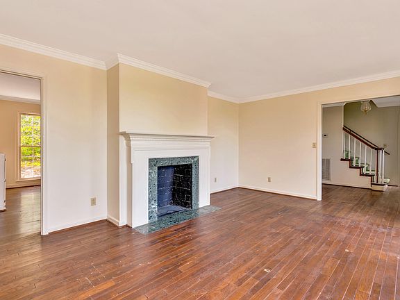 3rd image of 408 Fort Trace Rd