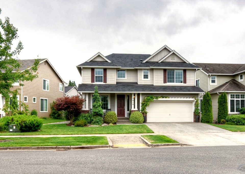 1st image of 3816 Ingleside Dr SE