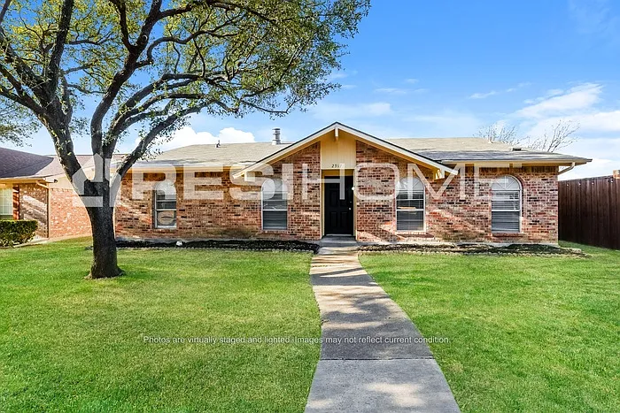 2917 Rolling Hills Dr — Photo 1