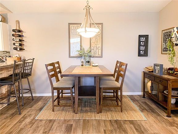 4th image of 5463 Longview Ct Unit 7