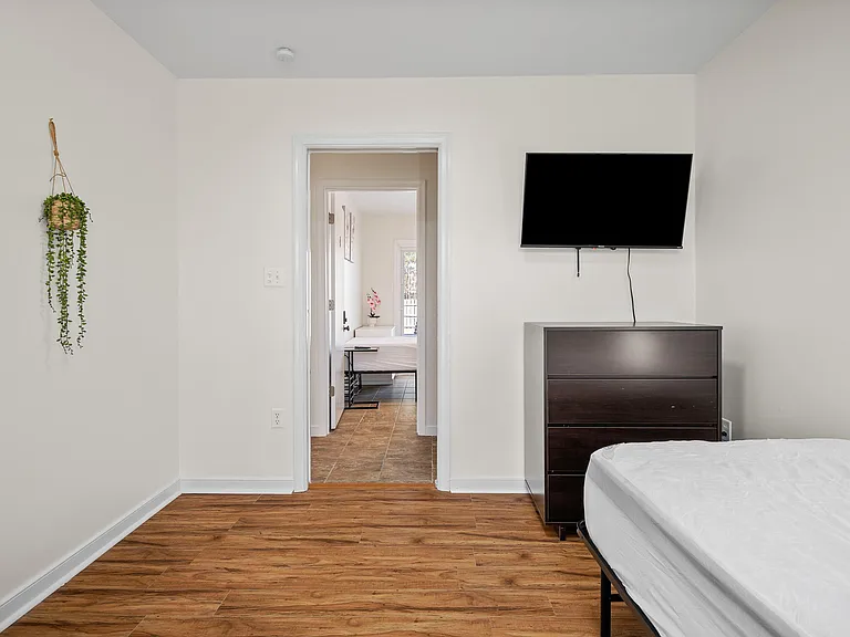 Twin Bed