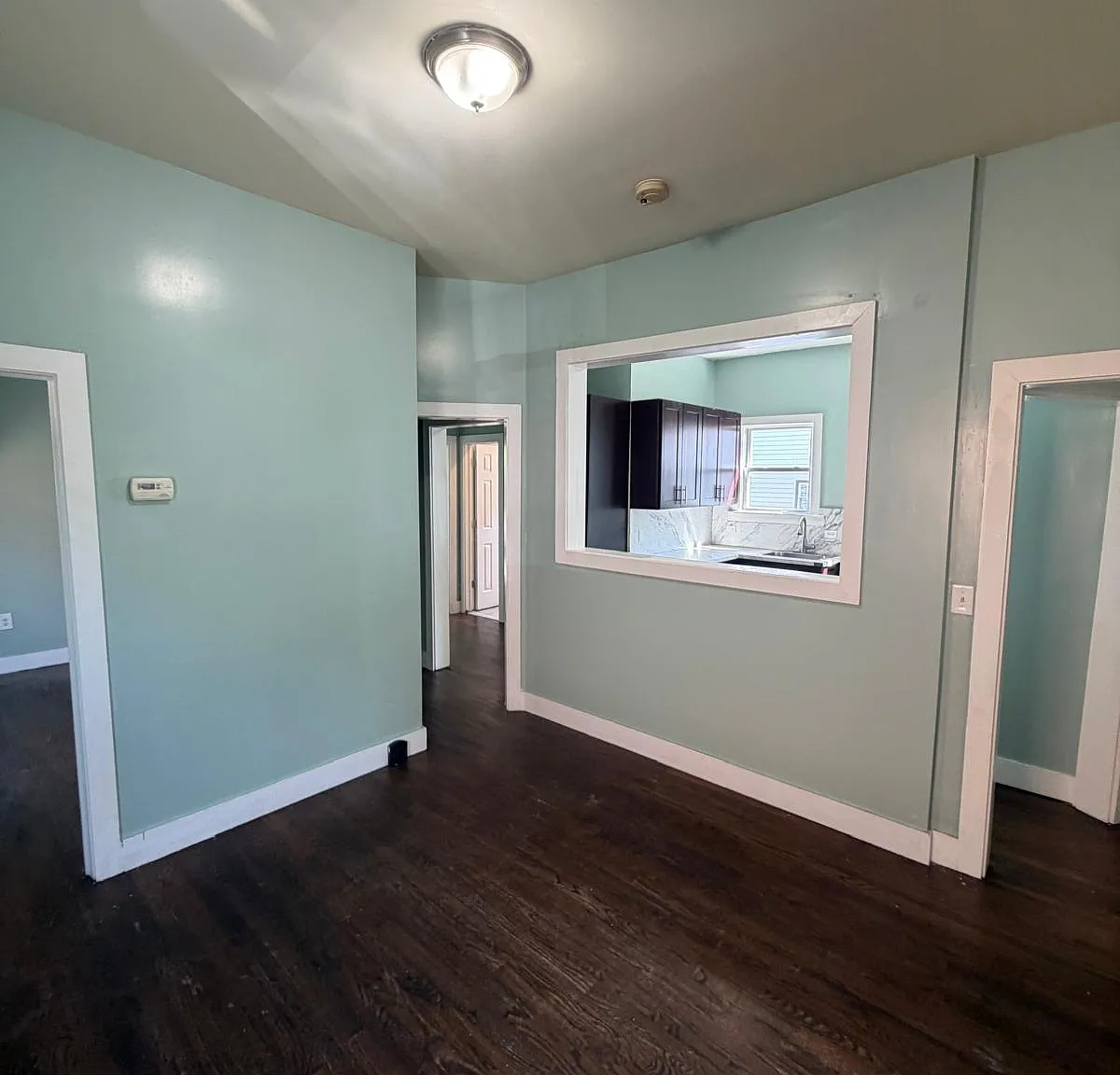4 bed, 1600 sqft, $2,500 — Photo 1