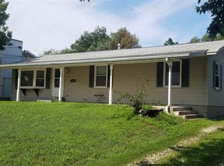 13841 1st St, Pekin, IL