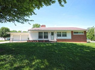 117 Benton Dr, Decatur, IL 62526