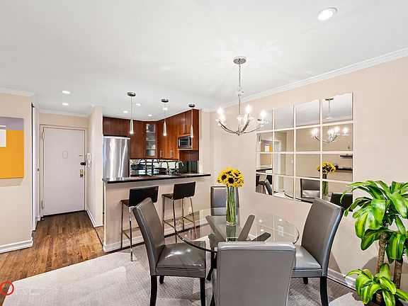 4th image of 315 W 55th St APT 2G