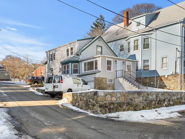 49 Eade St, Lynn, MA 01902