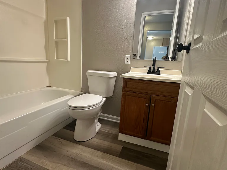 1314 W Pasewalk Ave #6 — Photo 15