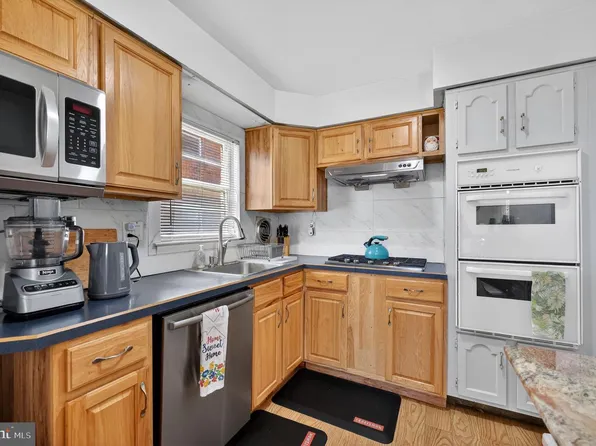 9766 Hilspach St, Philadelphia, PA 19115