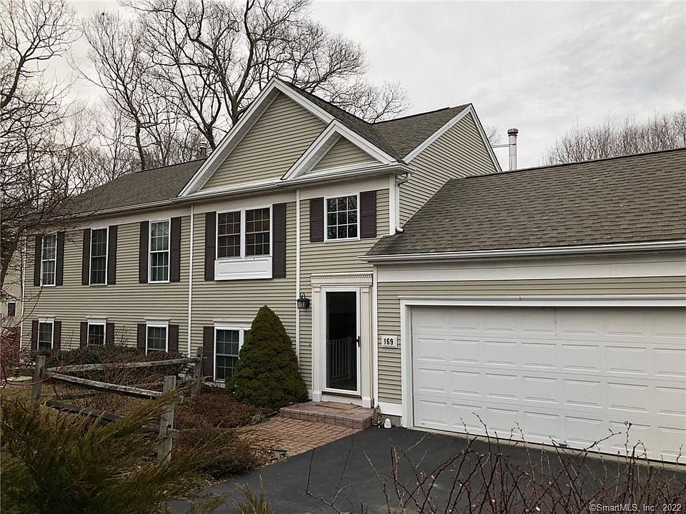 1st image of 169 Daniel Brown Dr
