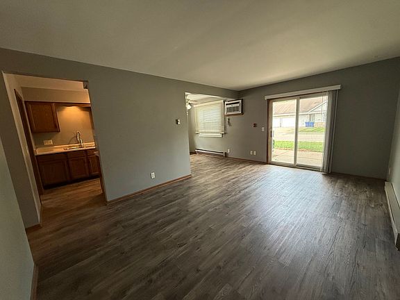 3rd image of 181-219 James St #181-6