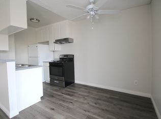 17831 Lassen, Northridge, CA 91325