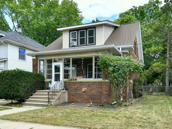 6735 27th AVENUE, Kenosha, WI 53143