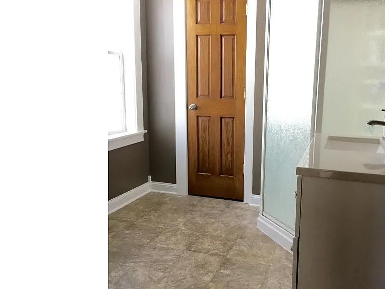 2111 3rd St NE — Photo 15