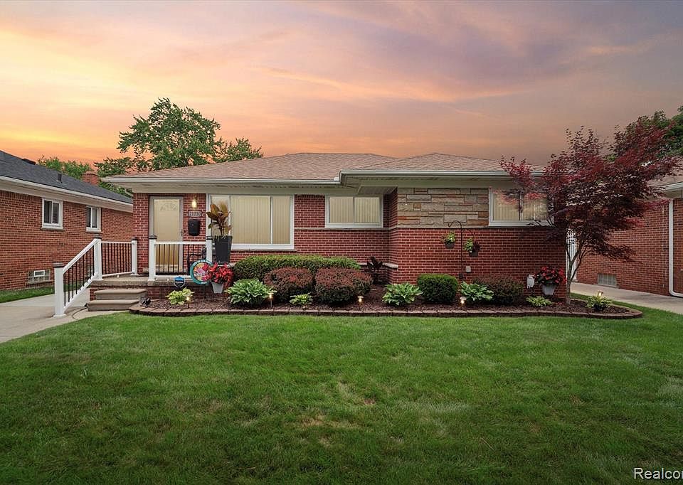 21730 Westhampton Ave, Oak Park, MI 48237 Zillow