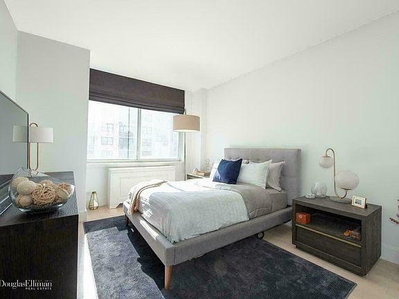 4th image of 389 E 89th St APT 10E