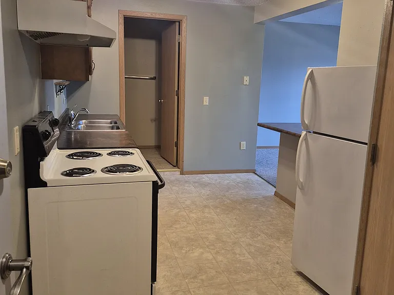154 S Central Ave #1 — Photo 2