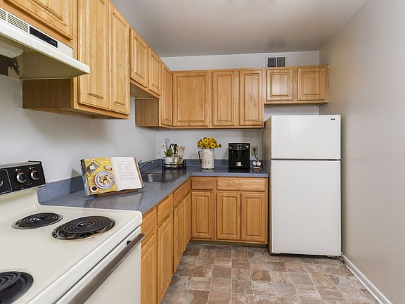 5th image of 3403 Lancaster Pike #3