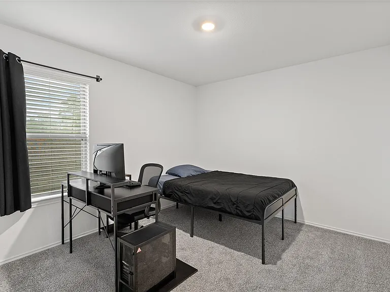 22306 Forest Gorge Ln — Photo 13