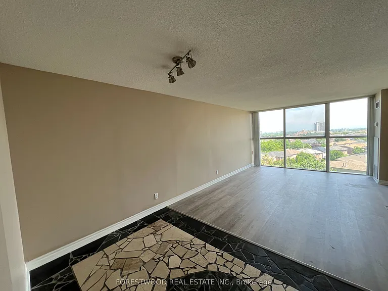 35 Trailwood Dr #711 — Photo 5