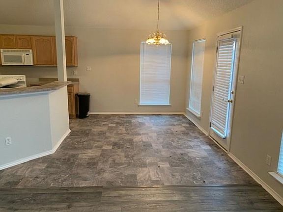 5th image of 326 Beaumont Dr