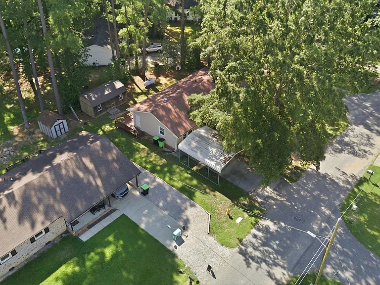 516 Keith St — Photo 2