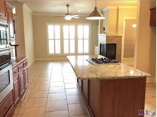 3rd image of 36172 Beverly Hills Dr