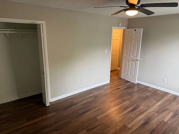 530 Walter St — Photo 6