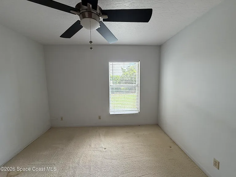 925 Falls Trl — Photo 15