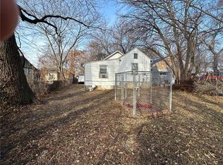7235 S Benton Ave, Kansas City, MO 64132