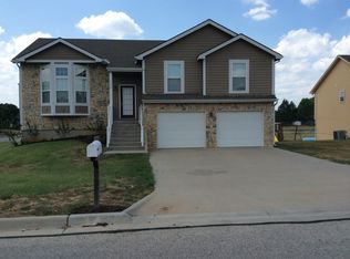 1734 S Chestnut St, Ottawa, KS 66067