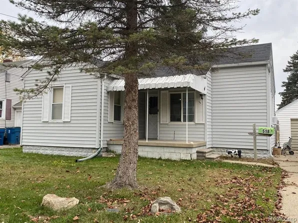 518 W 2nd St, Davison, MI 48423
