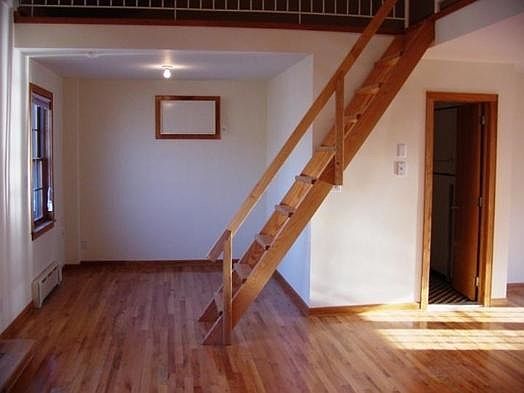 1st image of 695 Lorimer St APT L4