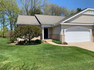 1732 N Crystal Cv, Haslett, MI