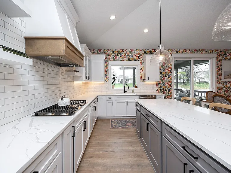 14301 Sheridan Ave — Photo 8