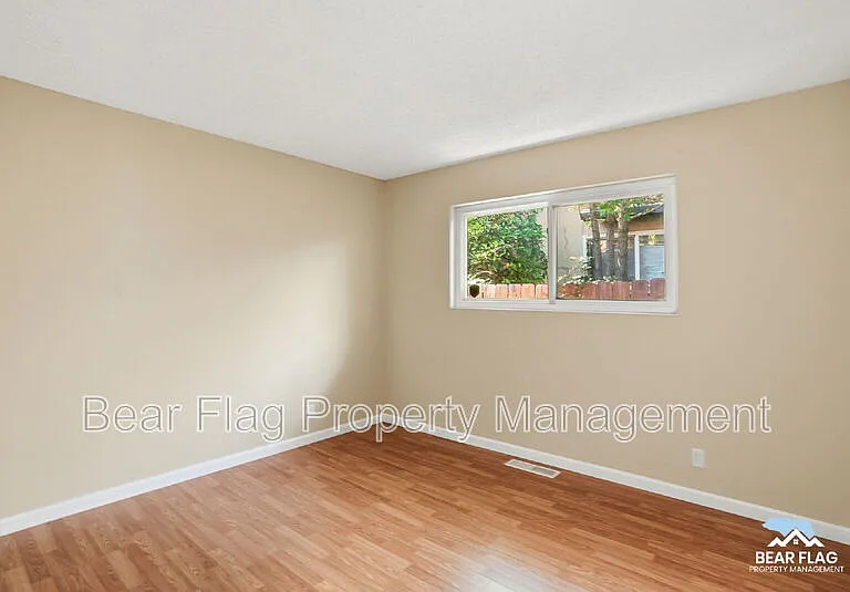 1312 Mission Dr — Photo 22