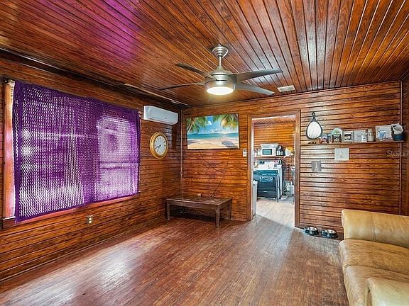 4th image of 644 S 6th St