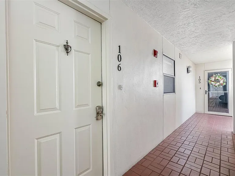 7871 Sailboat Key Blvd S #106 — Photo 2