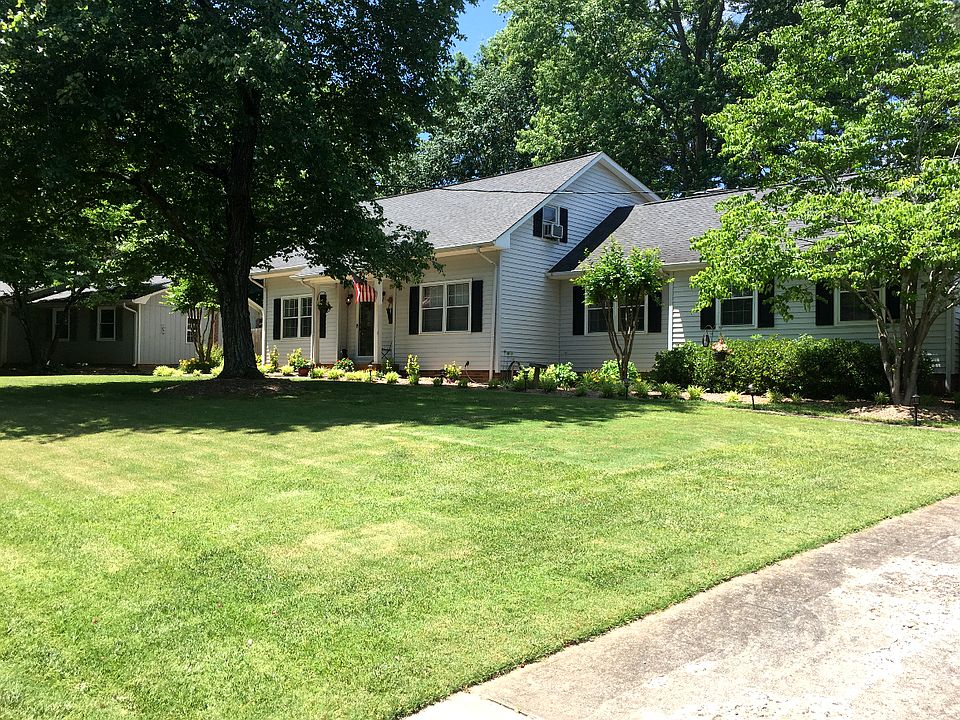 1st image of 2909 Huntcliff Dr