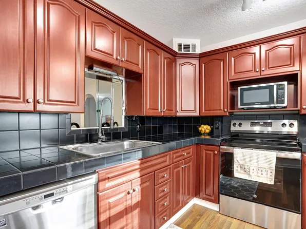 2404 Antigua Circle #N2, Coconut Creek, FL 33066