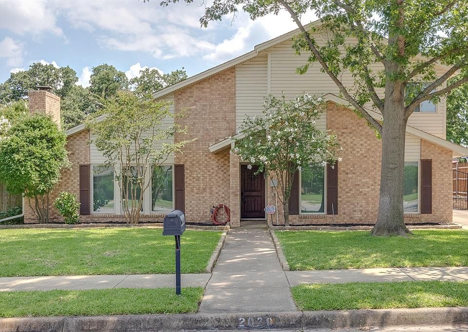 1st image of 2437 Meadow Creek Dr