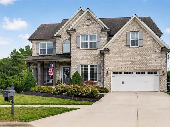 1110 Old Stone Ln, Kernersville, NC 27284