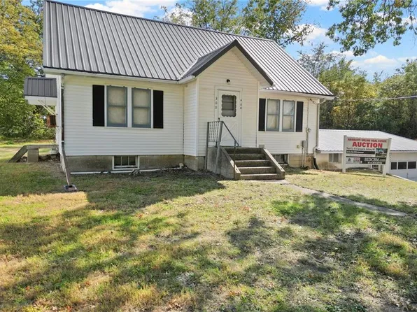 300 N 28th St, Bethany, MO 64424