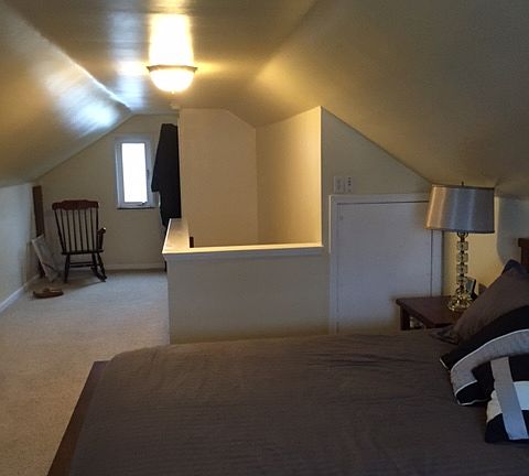 upstairs master bedroom