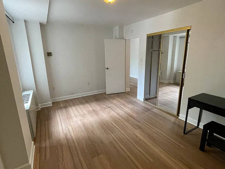 922 24th St NW #221 — Photo 13