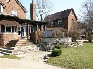 522 S Park Rd, La Grange, IL 60525